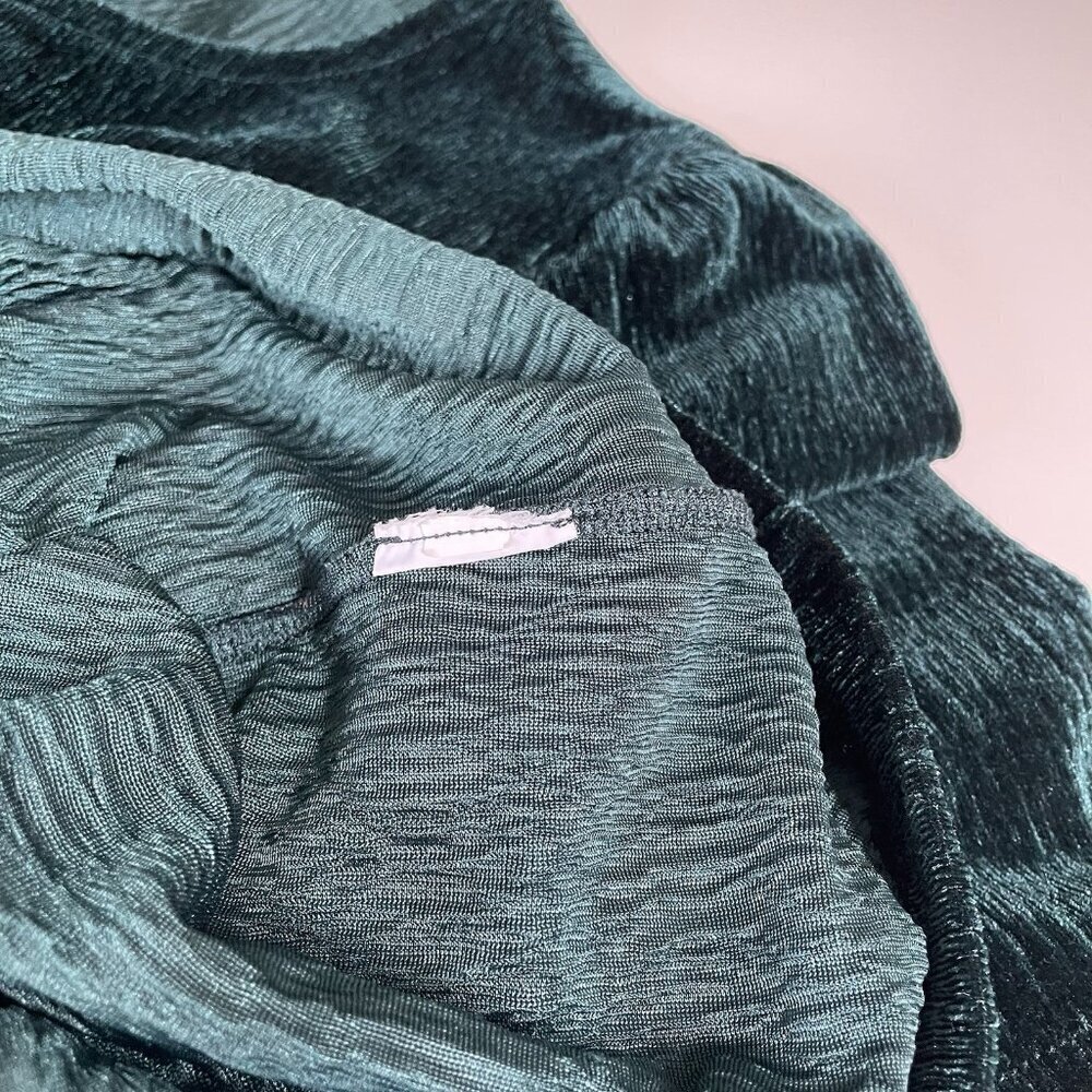 Madewell Texture & thread Women’s Forest Green Crushed Velvet Top Flutter Sz S - Picture 6 of 7